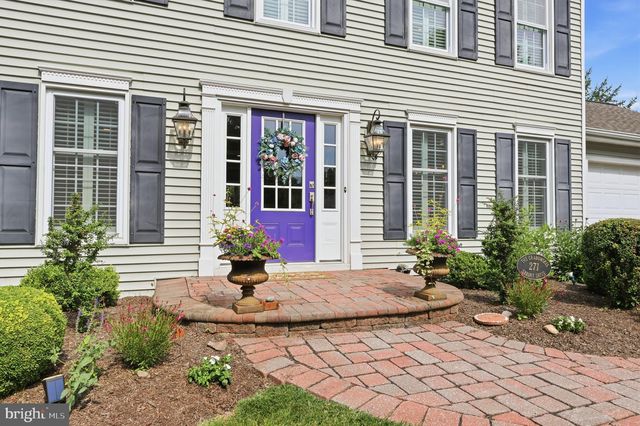 271 SAXONY DR, Newtown, PA 18940