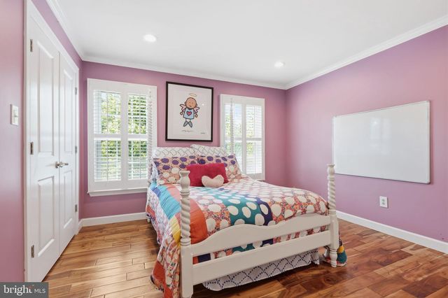 271 SAXONY DR, Newtown, PA 18940