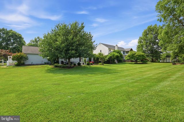 271 SAXONY DR, Newtown, PA 18940
