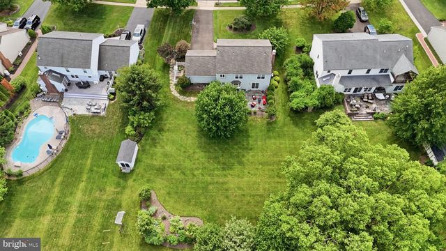 271 SAXONY DR, Newtown, PA 18940