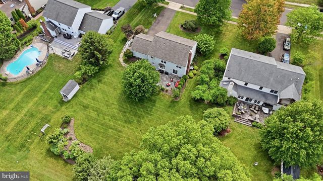 271 SAXONY DR, Newtown, PA 18940