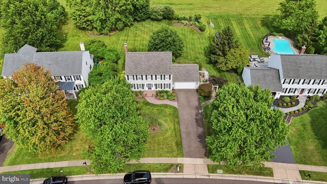 271 SAXONY DR, Newtown, PA 18940