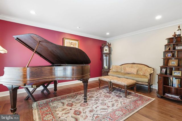 271 SAXONY DR, Newtown, PA 18940
