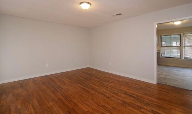 800 SE 16th Street, Mineral Wells, TX 76067