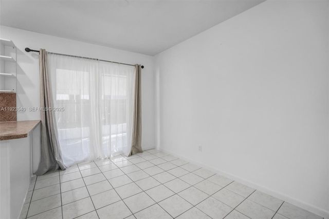 601 SW 64th Pkwy, Pembroke Pines, FL 33023