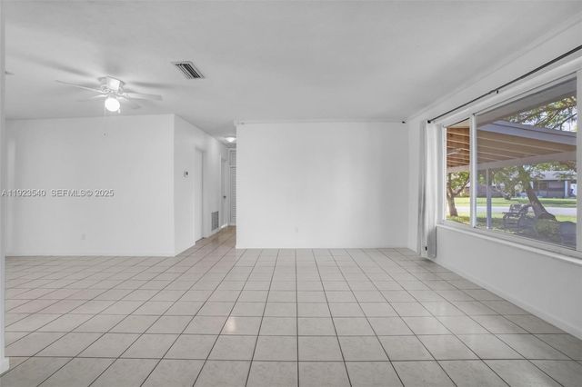 601 SW 64th Pkwy, Pembroke Pines, FL 33023