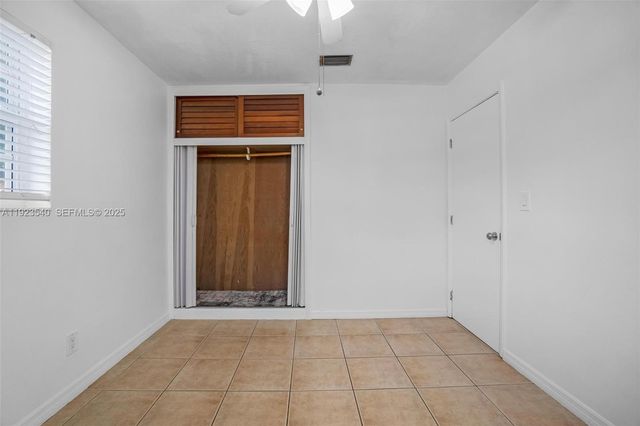 601 SW 64th Pkwy, Pembroke Pines, FL 33023