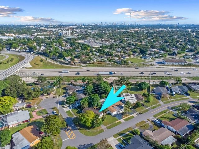 601 SW 64th Pkwy, Pembroke Pines, FL 33023