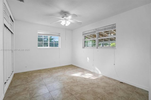 601 SW 64th Pkwy, Pembroke Pines, FL 33023