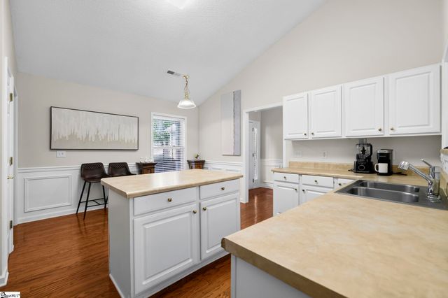 10 River Birch Way, Greer, SC 29650