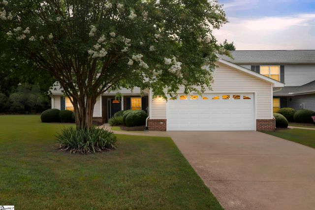 10 River Birch Way, Greer, SC 29650