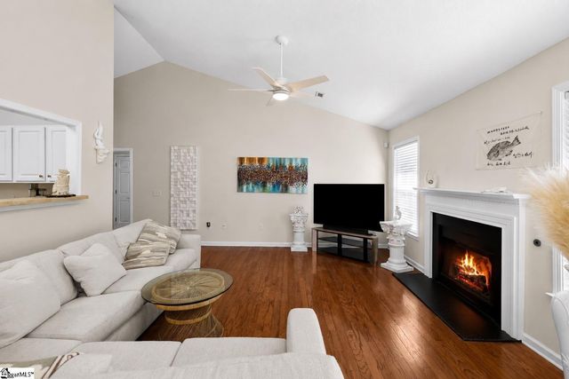 10 River Birch Way, Greer, SC 29650