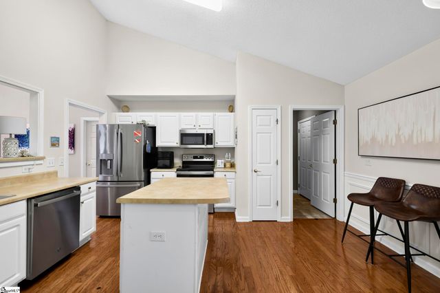 10 River Birch Way, Greer, SC 29650