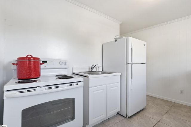 106 Ansel Drive, Clinton, SC 29325