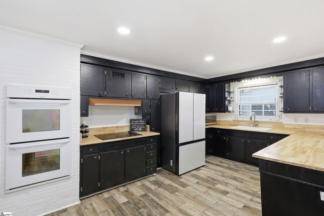 106 Ansel Drive, Clinton, SC 29325