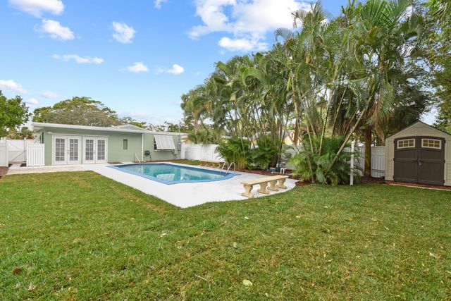 214 Seville Road, West Palm Beach, FL 33405