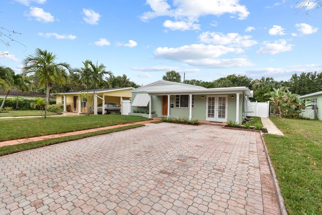 214 Seville Road, West Palm Beach, FL 33405