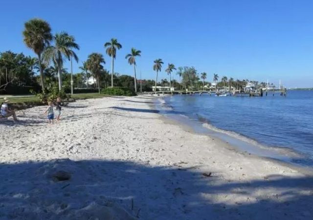 214 Seville Road, West Palm Beach, FL 33405