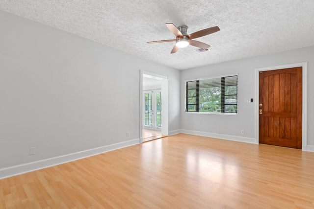 214 Seville Road, West Palm Beach, FL 33405