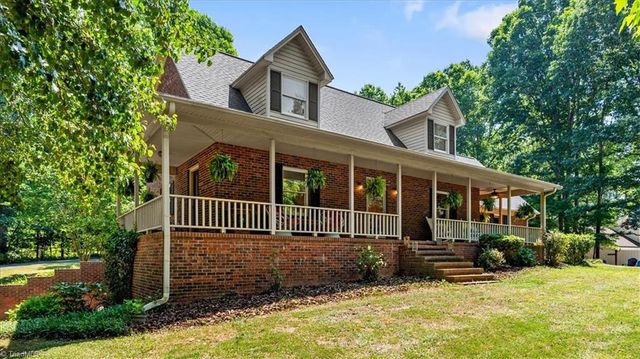 2244 N Asheboro School Road, Asheboro, NC 27203
