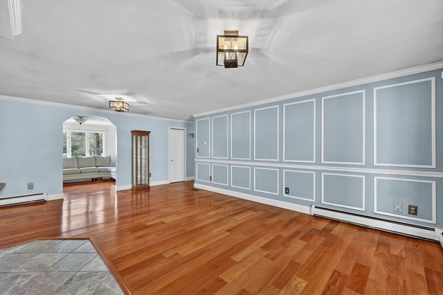 24 Orchard St, Berkley, MA 02779