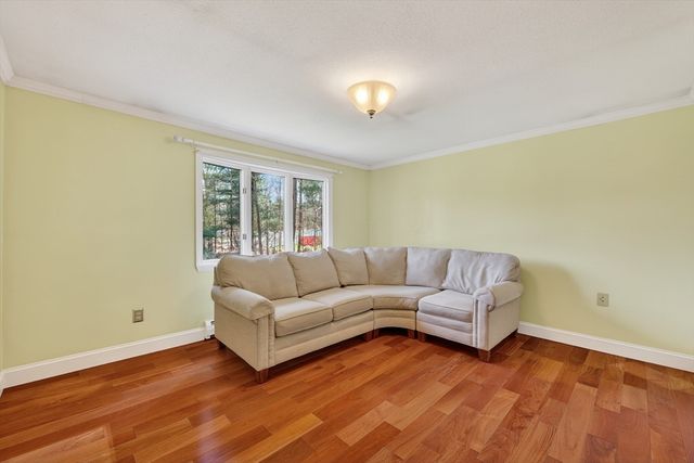 24 Orchard St, Berkley, MA 02779