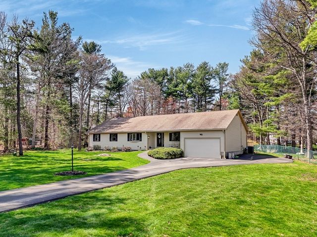 24 Orchard St, Berkley, MA 02779