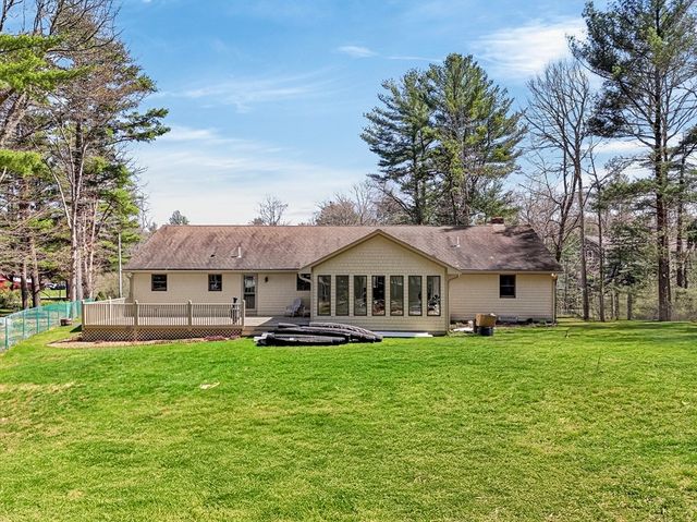 24 Orchard St, Berkley, MA 02779