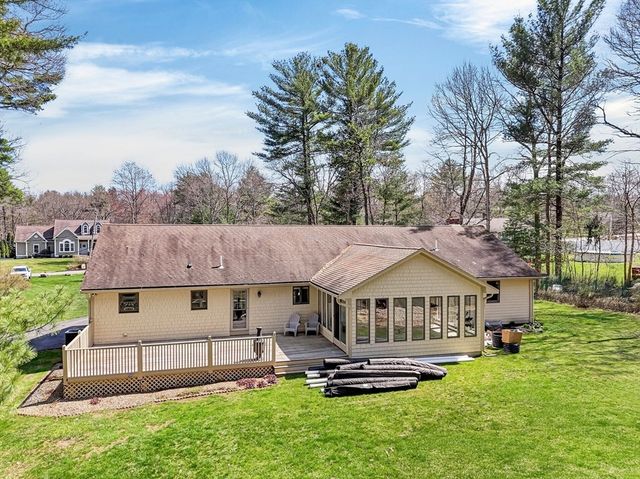 24 Orchard St, Berkley, MA 02779