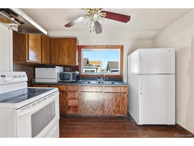 2706 7th Ave, Greeley, CO 80631