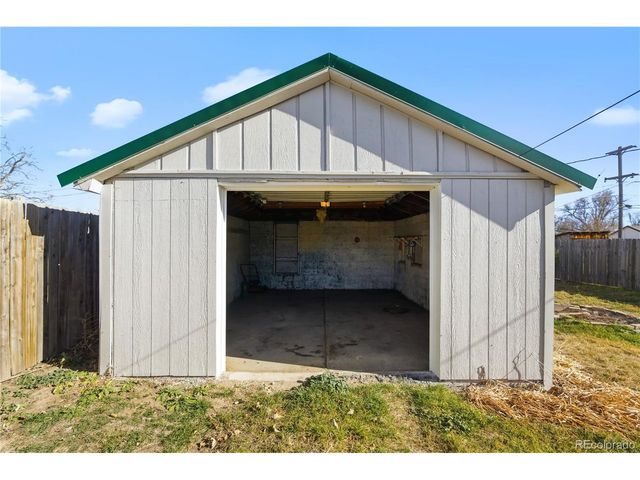 2706 7th Ave, Greeley, CO 80631