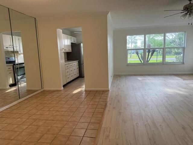 7293 W Oakridge Circle, Lake Worth, FL 33462