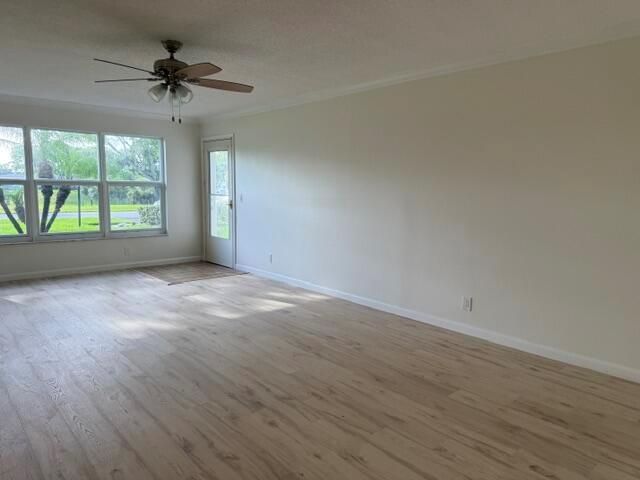 7293 W Oakridge Circle, Lake Worth, FL 33462