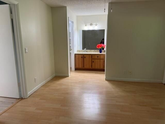 7293 W Oakridge Circle, Lake Worth, FL 33462