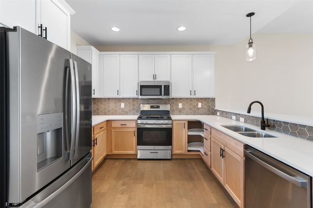 366 Hidden Ridge Drive, Coralville, IA 52241