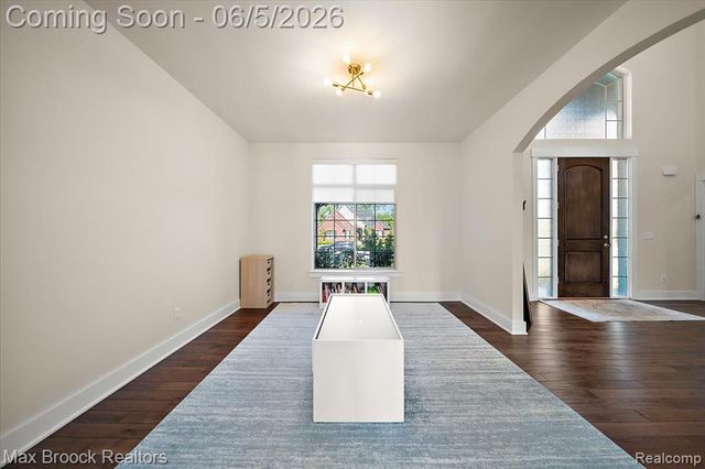 1942 Nottingham Drive, Rochester Hills, MI 48307