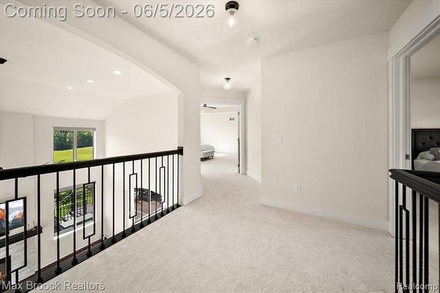 1942 Nottingham Drive, Rochester Hills, MI 48307