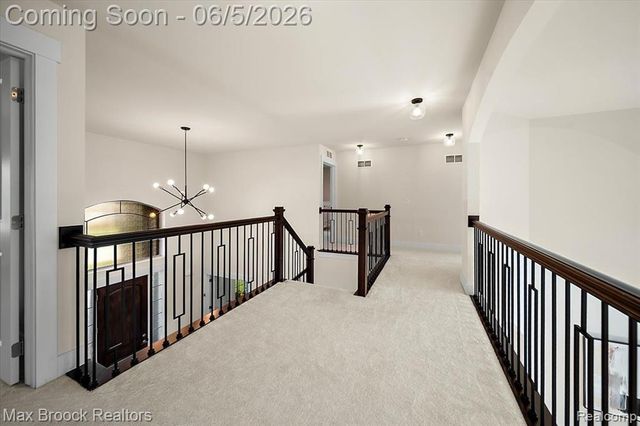 1942 Nottingham Drive, Rochester Hills, MI 48307