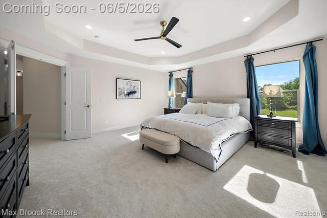1942 Nottingham Drive, Rochester Hills, MI 48307