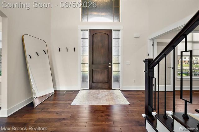 1942 Nottingham Drive, Rochester Hills, MI 48307
