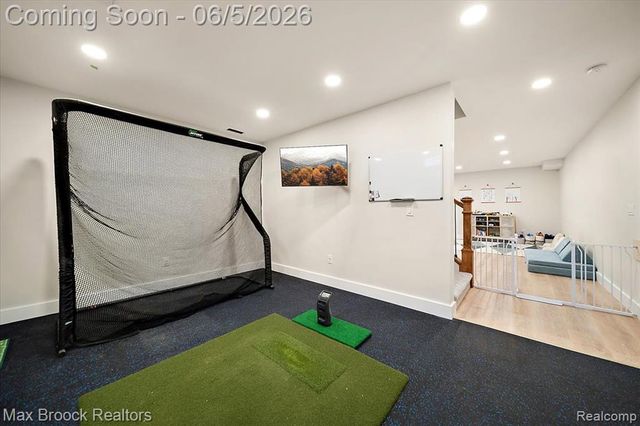 1942 Nottingham Drive, Rochester Hills, MI 48307