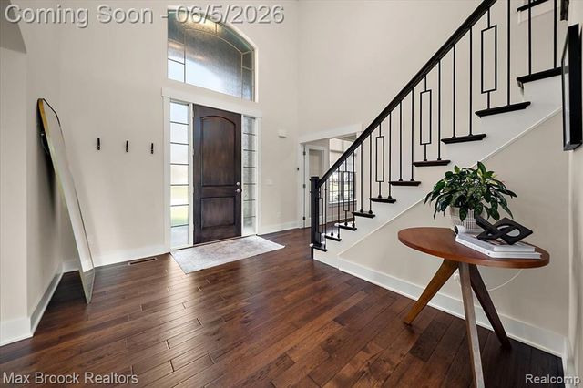 1942 Nottingham Drive, Rochester Hills, MI 48307