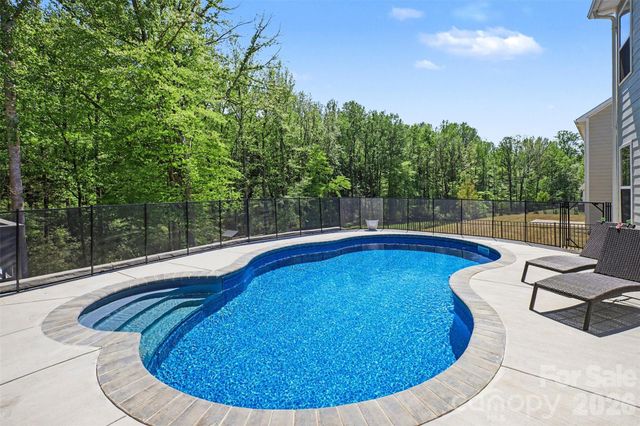 169 Asmodean Lane, Troutman, NC 28166
