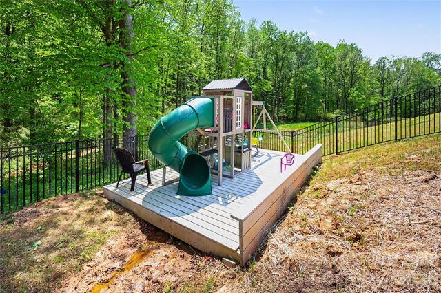 169 Asmodean Lane, Troutman, NC 28166