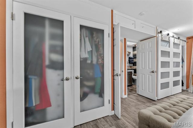 10 Crabapple Court, Olivette, MO 63132