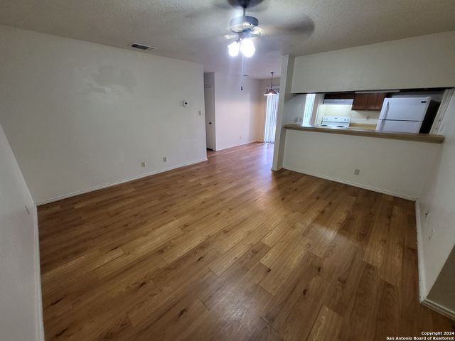 8936 Golden Brook, San Antonio, TX 78250