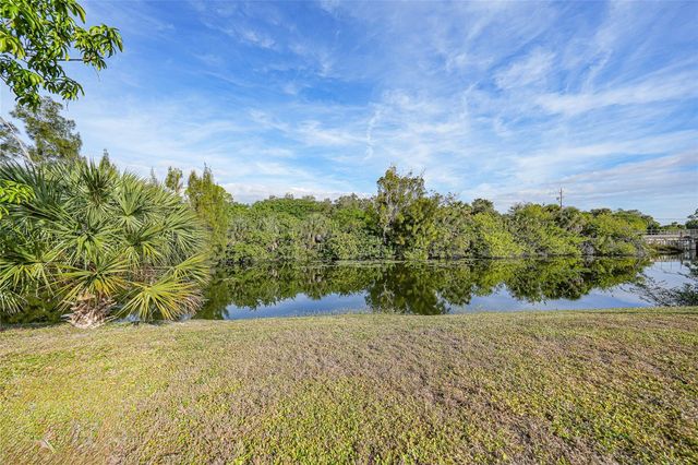 2155 LAKESHORE CIRCLE, Port Charlotte, FL 33952