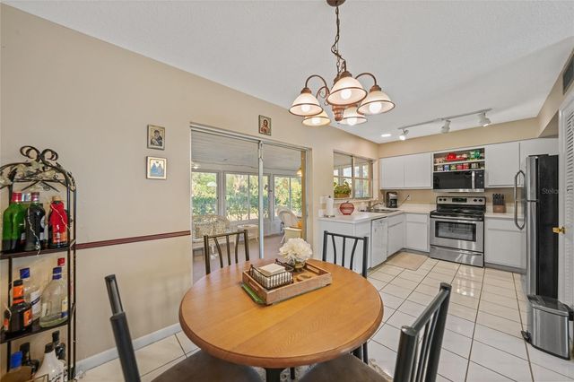 2155 LAKESHORE CIRCLE, Port Charlotte, FL 33952