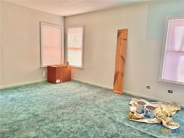 1314 Gardien Street, Gonzales, TX 78629