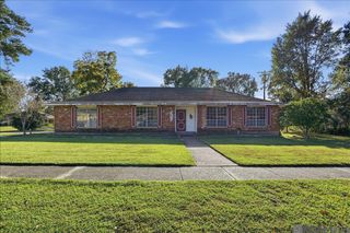 9350 Wesson St, Baton Rouge, LA 70809